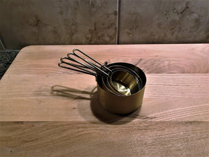 NICE GOLD-FINISH MEASURING CUP SET