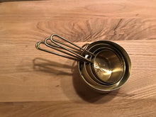 NICE GOLD-FINISH MEASURING CUP SET