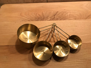 NICE GOLD-FINISH MEASURING CUP SET