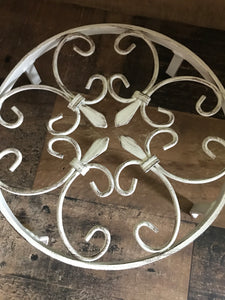 JUMBO, CAST IRON TRIVET:  ELEVATED WITH FOUR LEGS (RUSTIC AND OH-SO-BEAUTIFUL)