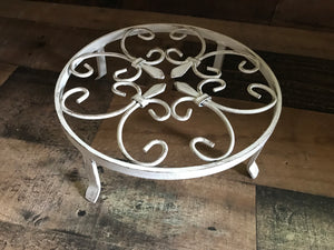 JUMBO, CAST IRON TRIVET:  ELEVATED WITH FOUR LEGS (RUSTIC AND OH-SO-BEAUTIFUL)