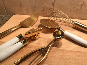 GOLD-FINISH WHISK