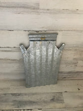 FARMHOUSE-STYLE GALVANIZED MILK CAN WALL DECOR