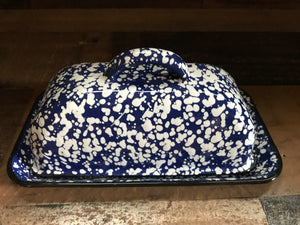 CHARMING, JUMBO-SIZED FARMHOUSE-STYLE SPECKLED BLUE-AND-WHITE ENAMEL BUTTER DISH