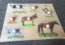 CHILDREN'S 7-PIECE FARM ANIMALS WOODEN PUZZLE WITH EASY-TO-HOLD WOODEN KNOBS