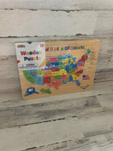 CHILDREN'S 50-PIECE WOOD UNITED STATES OF AMERICA/50-STATES PUZZLE WITH CAPITOLS