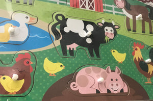 CHILDREN'S 8-PIECE WOODEN PEG PUZZLE WITH COLORFUL BARNYARD FARM ANIMALS
