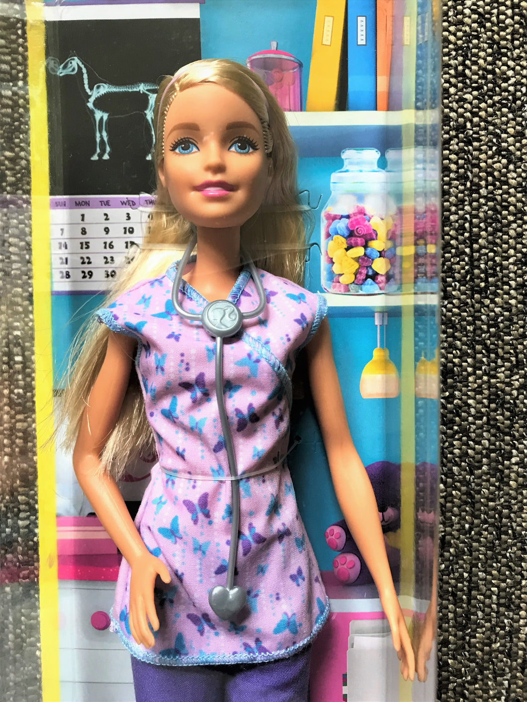 PEDIATRIC NURSE BARBIE/