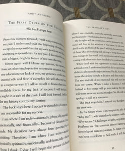 "THE TRAVELER'S GIFT/SEVEN DECISIONS THAT DETERMINE PERSONAL SUCCESS" PRE-OWNED PAPERBACK/NEW YORK TIMES BESTSELLER (IN EXCELLENT CONDITION AND MADE IN THE USA!)