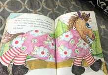 "RAGGEDY ANN AND ANDY AND THE RAINY-DAY CIRCUS" VINTAGE CHILDREN'S LITTLE GOLDEN BOOK (1974/SECOND PRINTING)