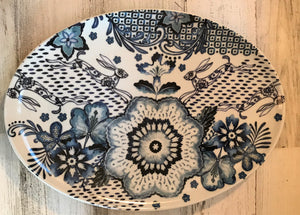 BEAUTIFUL FLORAL BLUE/WHITE PORCELAIN PLATTER (SEE THE RABBITS?)
