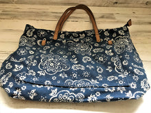 PATRIOTIC CANVAS TOTE-STYLE PURSE:  FOUR DIFFERENT STYLES (BLUE AND WHITE STARS/BLUE BANDANA-PATTERN/RED BANDANA-PATTERN/BLUE NAUTICAL