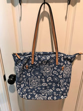 PATRIOTIC CANVAS TOTE-STYLE PURSE:  FOUR DIFFERENT STYLES (BLUE AND WHITE STARS/BLUE BANDANA-PATTERN/RED BANDANA-PATTERN/BLUE NAUTICAL