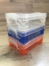 WEE, WITTLE, PLASTIC STORAGE BOXES (PERFECT FOR CRAYONS OR SMALL TREASURES)