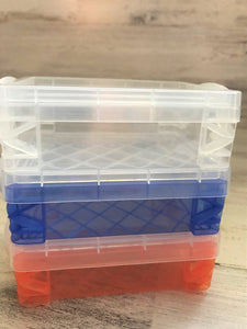 WEE, WITTLE, PLASTIC STORAGE BOXES (PERFECT FOR CRAYONS OR SMALL TREASURES)